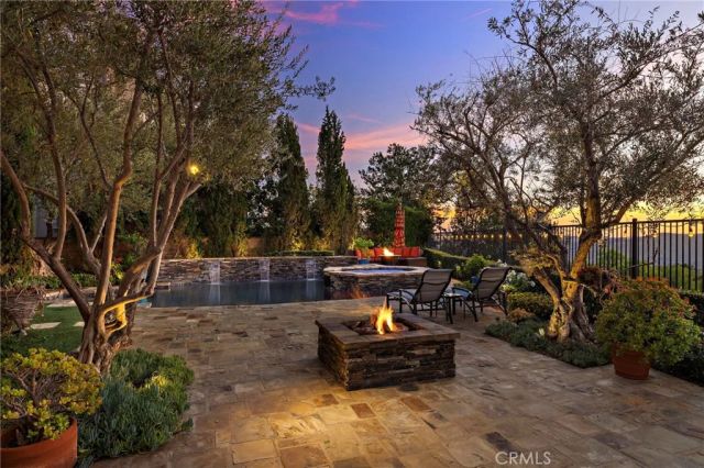 2 Galaxy Isle, Ladera Ranch, CA 92694