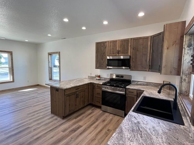 508 N Cherry Street, Hartford City, IN 47348