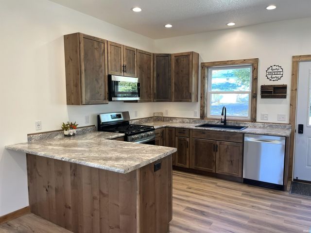 508 N Cherry Street, Hartford City, IN 47348