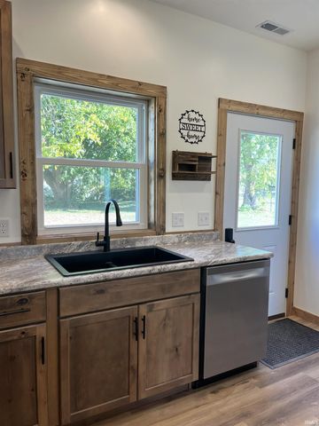 508 N Cherry Street, Hartford City, IN 47348