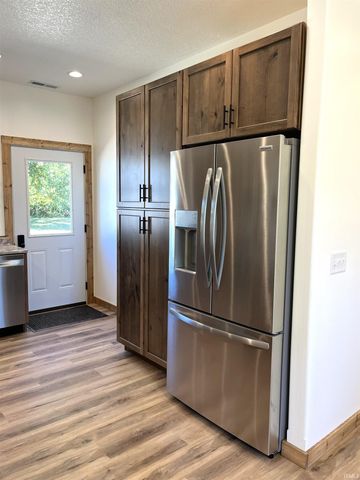 508 N Cherry Street, Hartford City, IN 47348