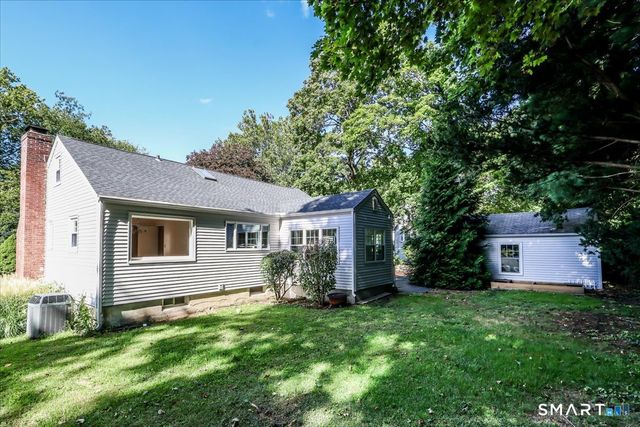 70 Benedict Avenue, Fairfield, CT 06825