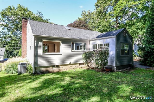 70 Benedict Avenue, Fairfield, CT 06825