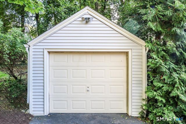 70 Benedict Avenue, Fairfield, CT 06825