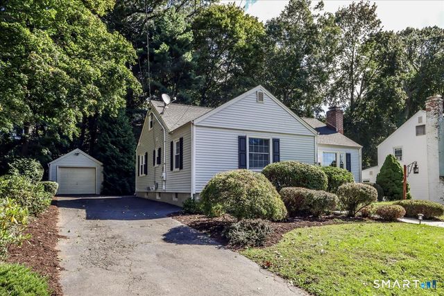70 Benedict Avenue, Fairfield, CT 06825