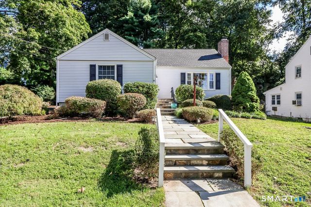 70 Benedict Avenue, Fairfield, CT 06825