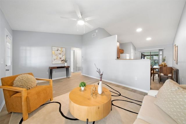 1498 HENDREN DRIVE, Orlando, FL 32807