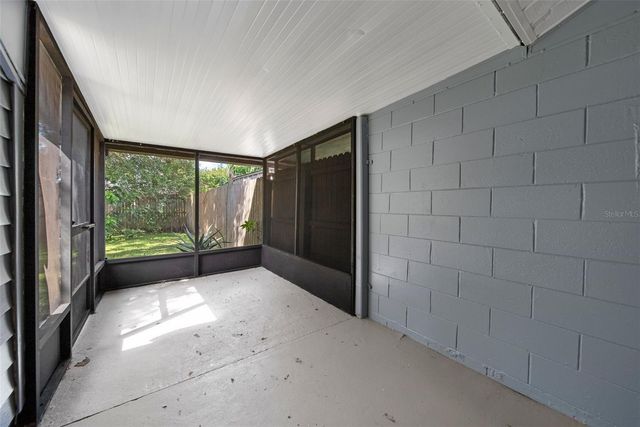 1498 HENDREN DRIVE, Orlando, FL 32807