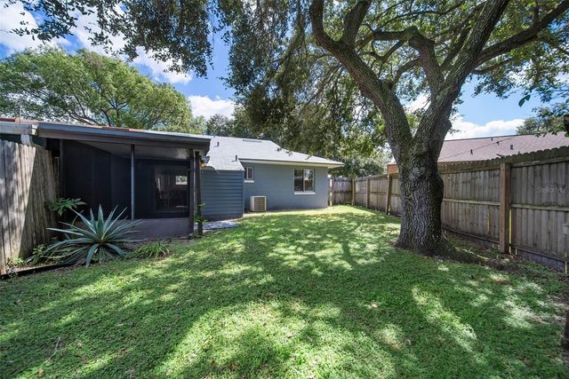 1498 HENDREN DRIVE, Orlando, FL 32807