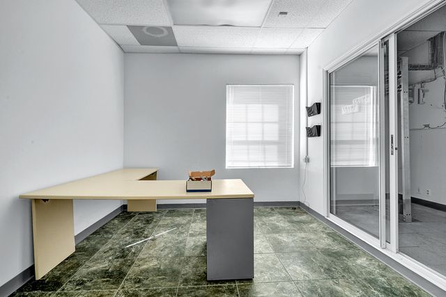 5400 SUNCREST Drive, C1, El Paso, TX 79912