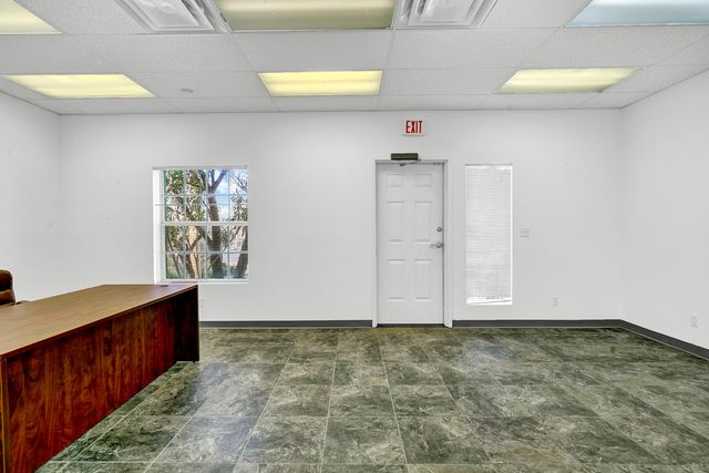 5400 SUNCREST Drive, C1, El Paso, TX 79912