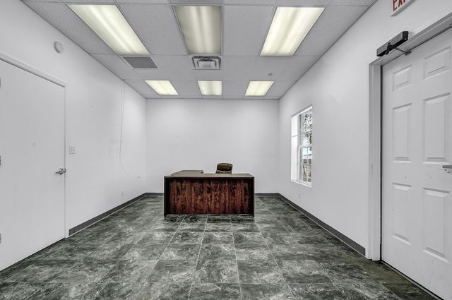 5400 SUNCREST Drive, C1, El Paso, TX 79912