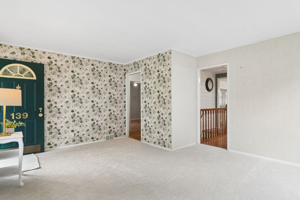 139 N Hager Avenue, Barrington, IL 60010 — photo 3