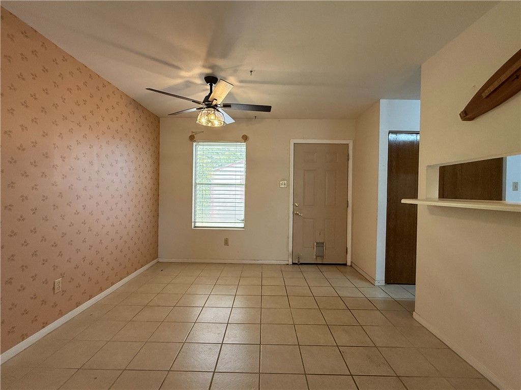 6010 Barons Dr, Corpus Christi, TX 78415 — photo 4