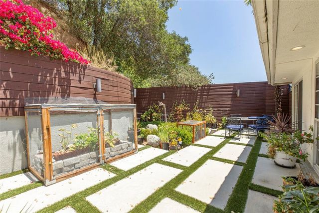 1331 Beaudry, Glendale, CA 91208
