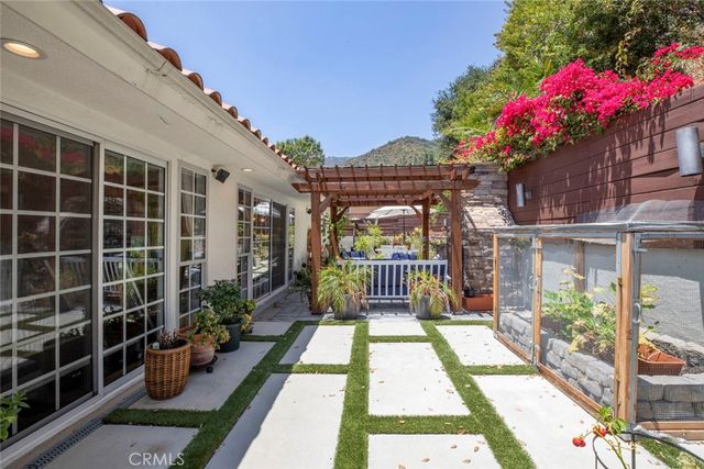 1331 Beaudry, Glendale, CA 91208