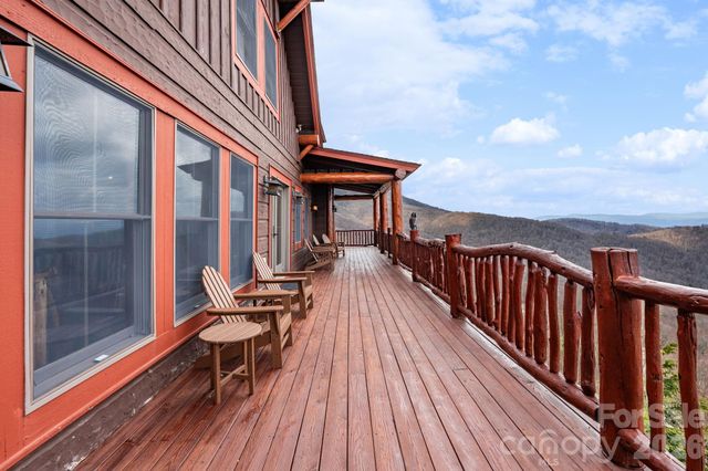 635 Acorn Nvno, Zionville, NC 28698