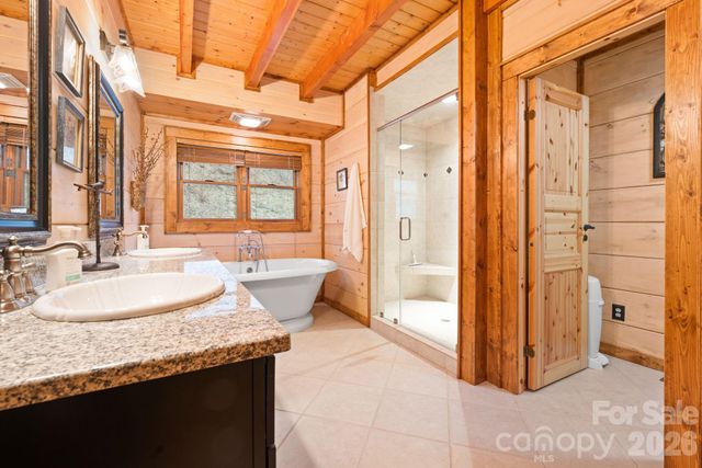 635 Acorn Nvno, Zionville, NC 28698