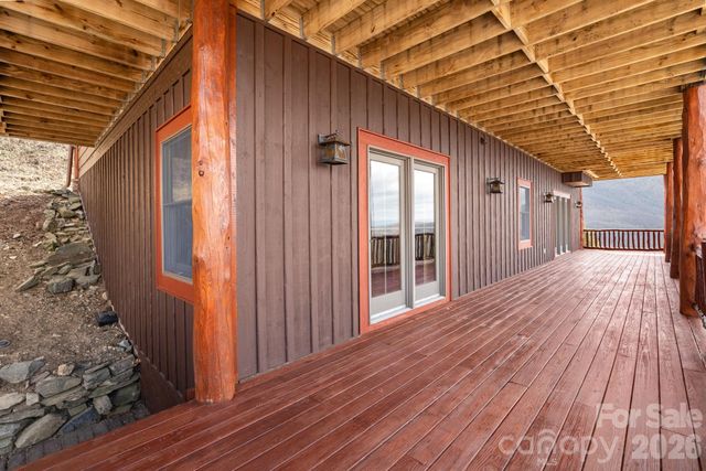 635 Acorn Nvno, Zionville, NC 28698
