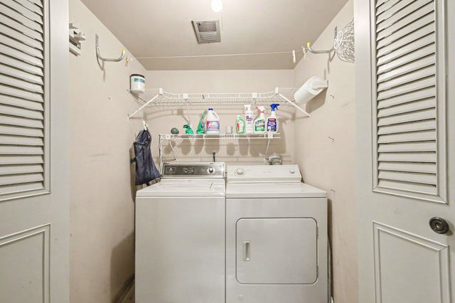 212 Weblos Trail, Valparaiso, IN 46385