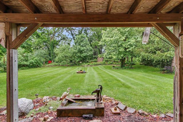 212 Weblos Trail, Valparaiso, IN 46385