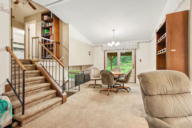 212 Weblos Trail, Valparaiso, IN 46385