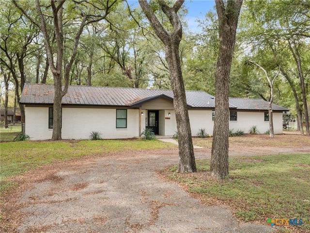 3177 Wooded Acres Road, Belton, TX 76513