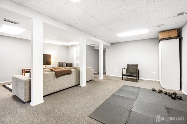 18 parkside Drive, Jamesburg, NJ 08831