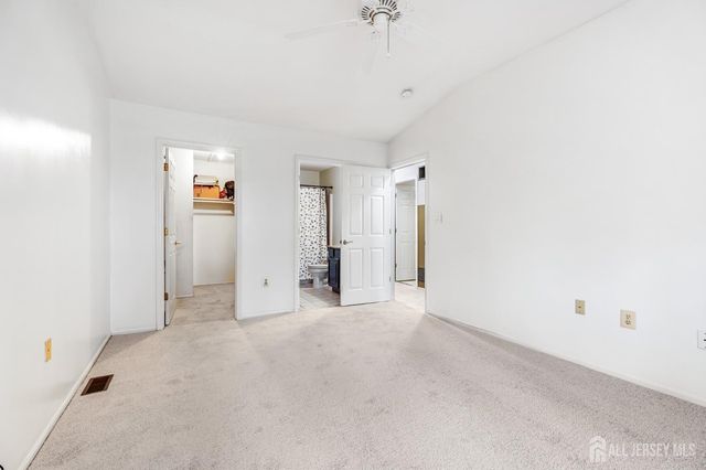 18 parkside Drive, Jamesburg, NJ 08831