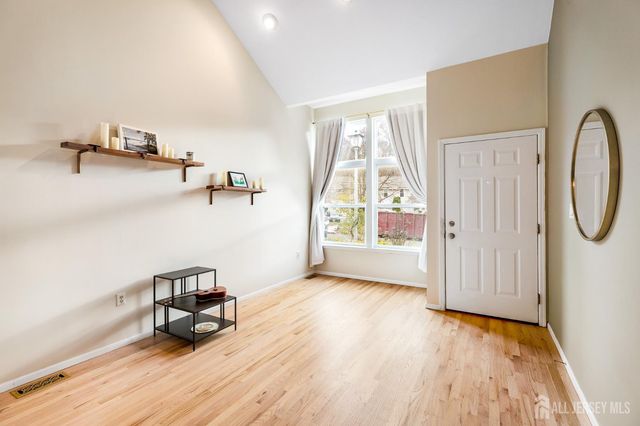 18 parkside Drive, Jamesburg, NJ 08831