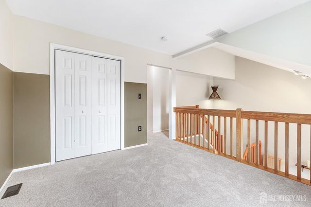 18 parkside Drive, Jamesburg, NJ 08831