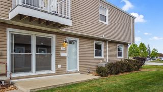 7950 163rd Place 18, Tinley Park, IL 60477