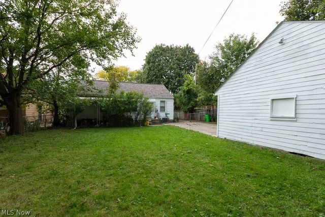 194 Flora Drive, Bedford, OH 44146