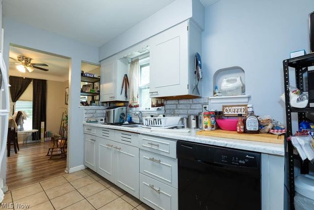 194 Flora Drive, Bedford, OH 44146