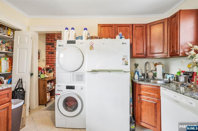 147 Phelps Avenue, Englewood, NJ 07631