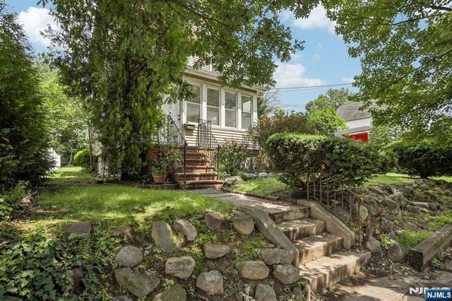 147 Phelps Avenue, Englewood, NJ 07631
