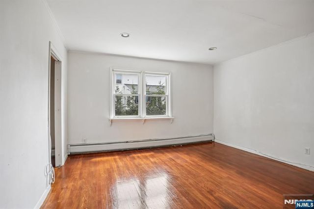 147 Phelps Avenue, Englewood, NJ 07631