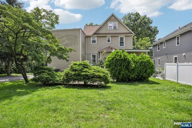 147 Phelps Avenue, Englewood, NJ 07631