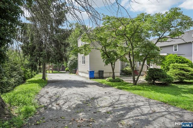 147 Phelps Avenue, Englewood, NJ 07631