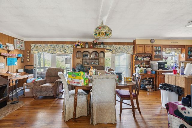 3467 Shouse Rd, Santa Fe, TN 38482