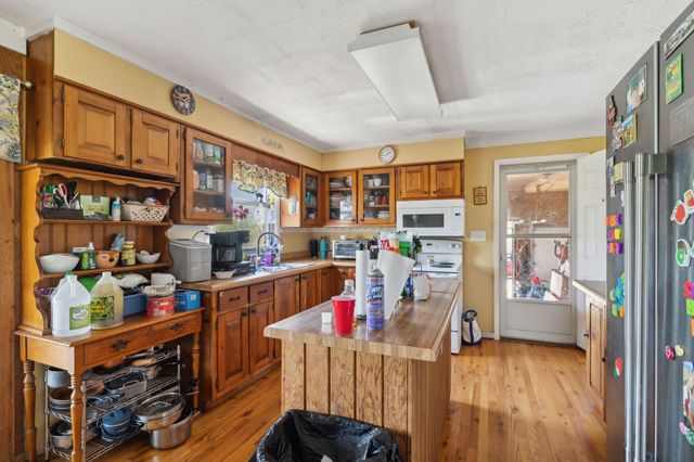 3467 Shouse Rd, Santa Fe, TN 38482