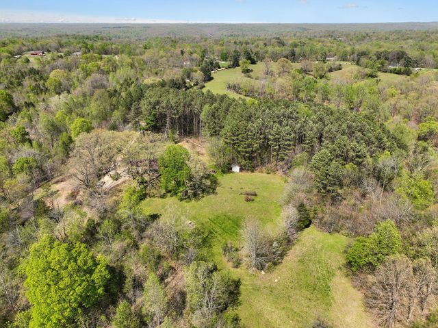 3467 Shouse Rd, Santa Fe, TN 38482