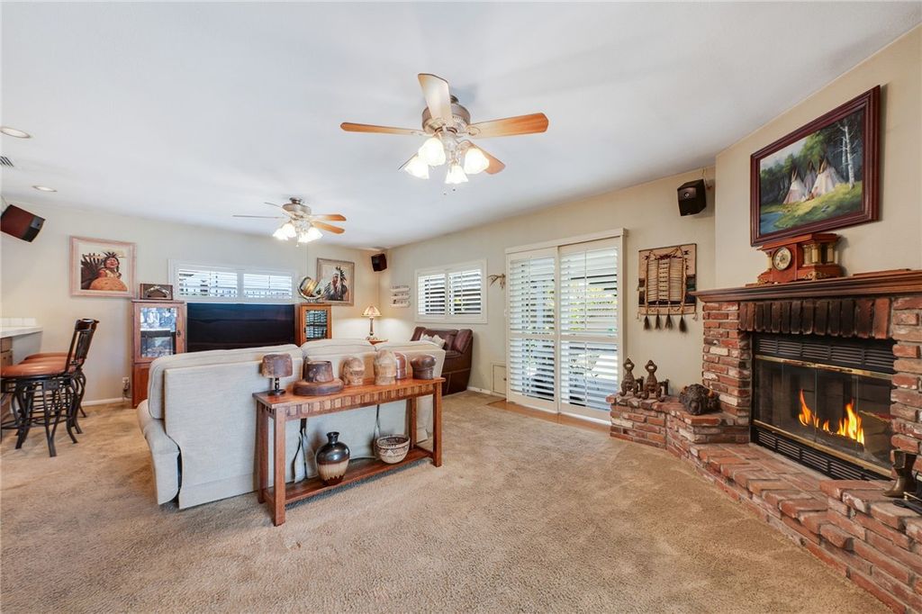 Image 24 of property listing at 4863 Ocana Avenue, Lakewood, CA 90713