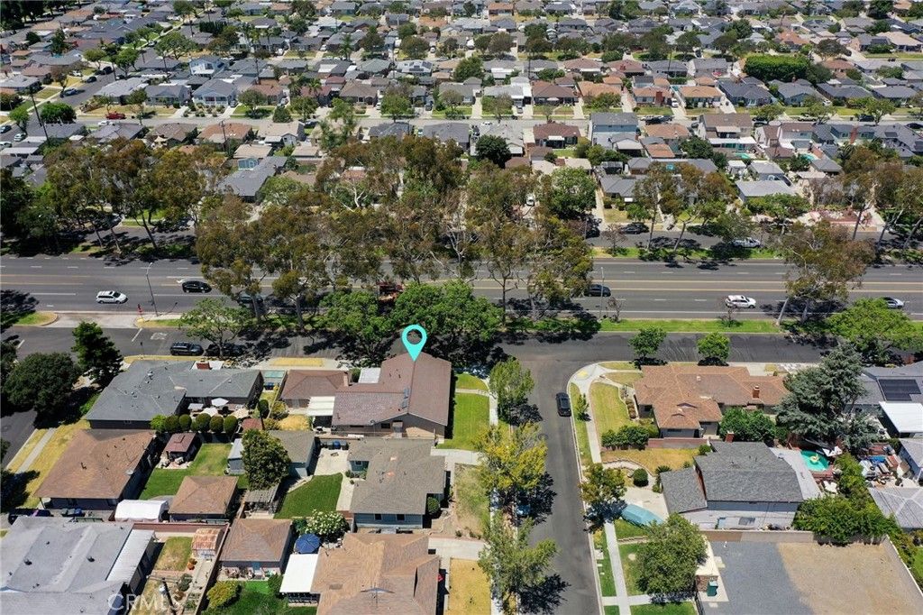 Image 38 of property listing at 4863 Ocana Avenue, Lakewood, CA 90713