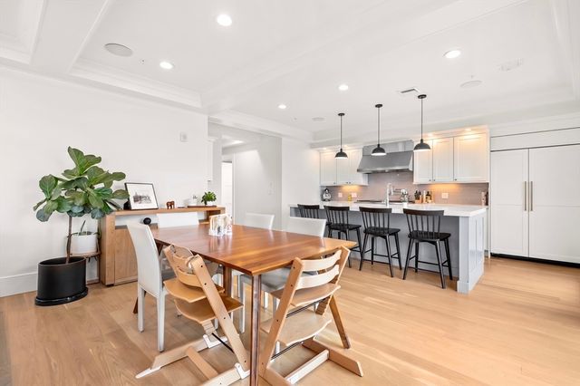 377 W 1st St 3, Boston, MA 02127