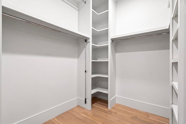 377 W 1st St 3, Boston, MA 02127