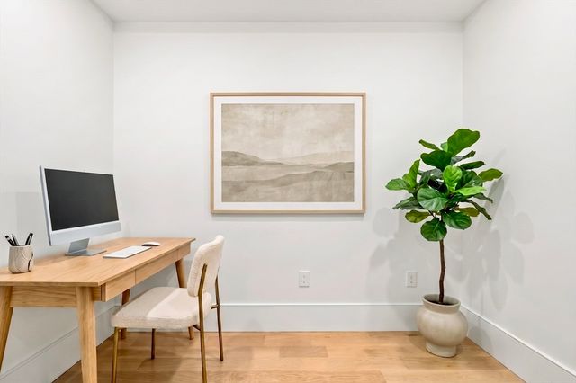 377 W 1st St 3, Boston, MA 02127