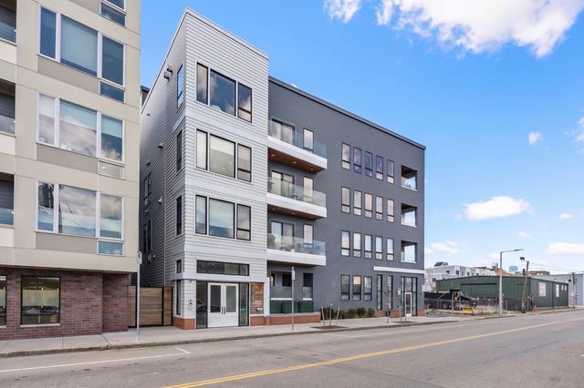 377 W 1st St 3, Boston, MA 02127