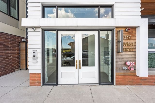 377 W 1st St 3, Boston, MA 02127