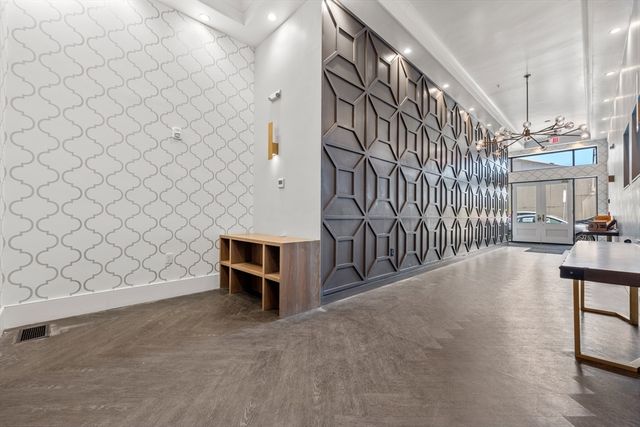 377 W 1st St 3, Boston, MA 02127